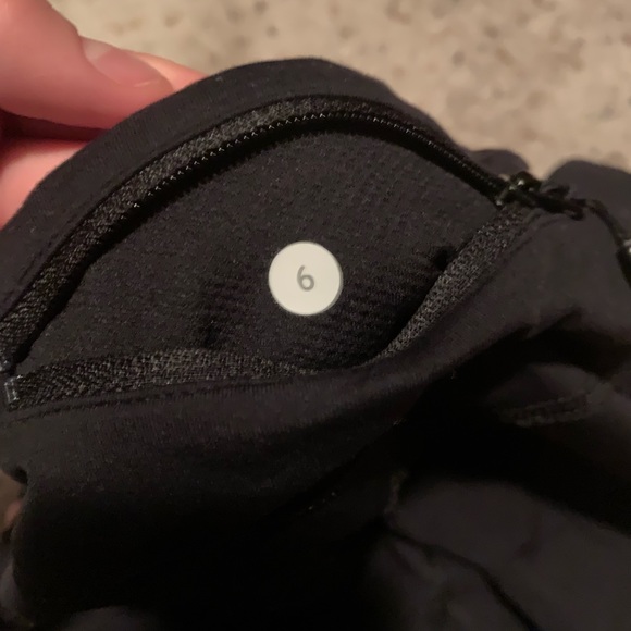 Lululemon Spring Has Sprung Leggings 6 - Picture 4 of 4